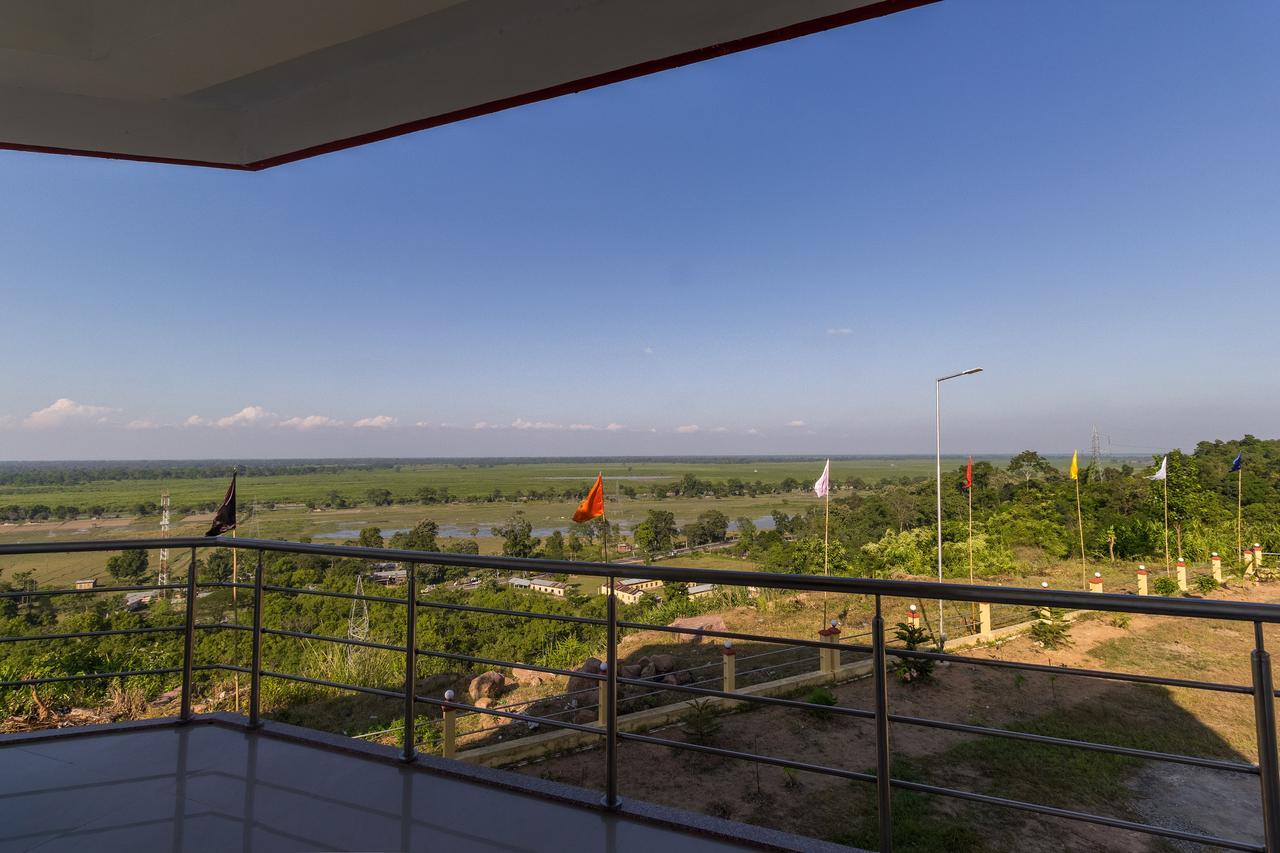 La Vue Resort Kaziranga Exterior photo