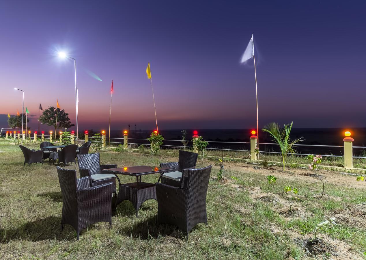 La Vue Resort Kaziranga Exterior photo