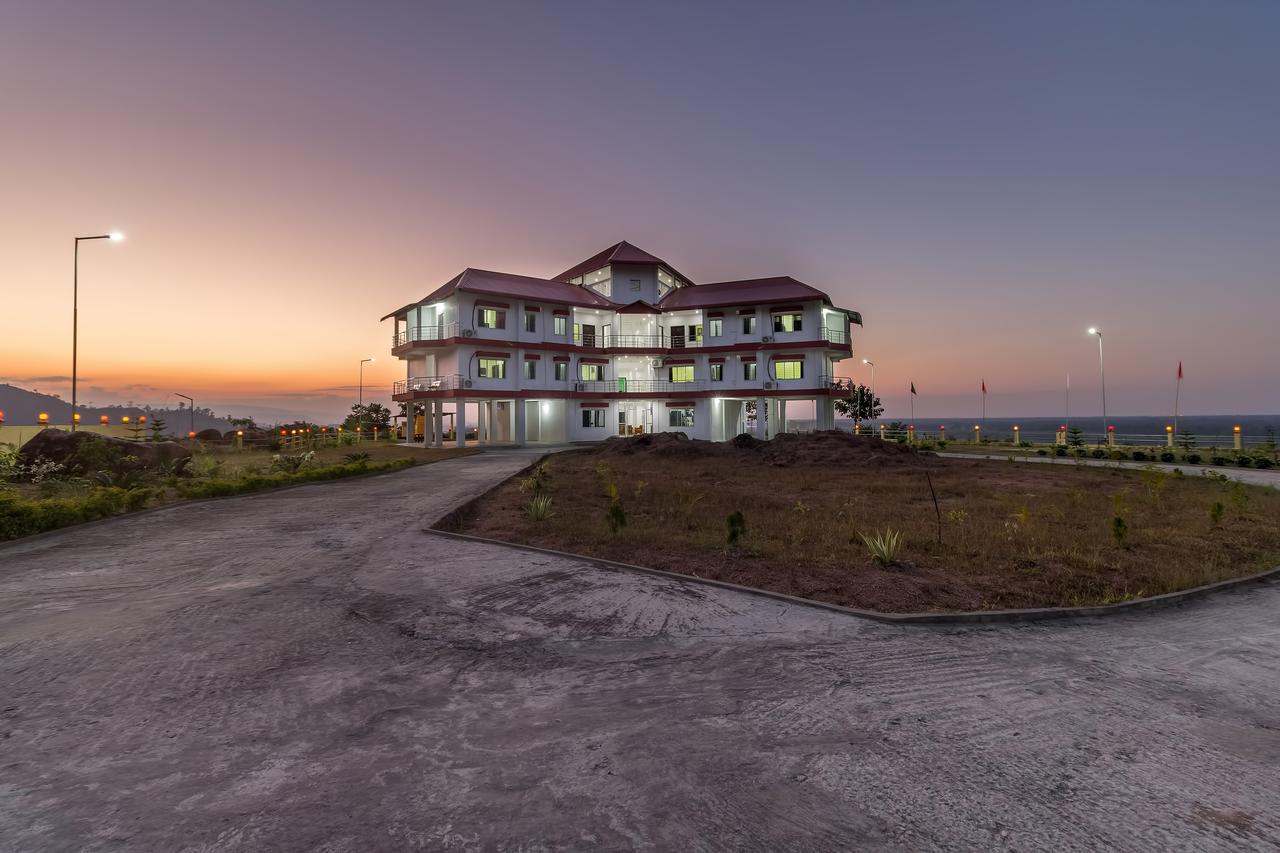 La Vue Resort Kaziranga Exterior photo