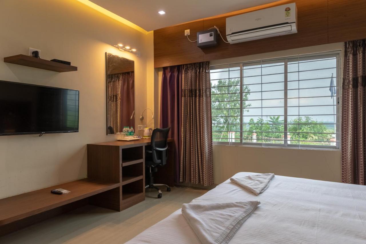 La Vue Resort Kaziranga Exterior photo